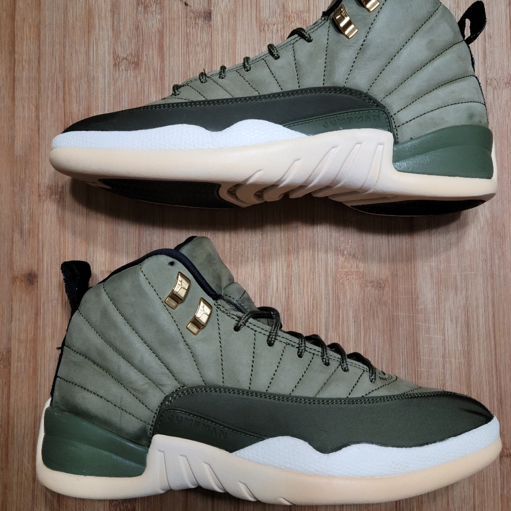 Air Jordan 12 Retro 'Class Of 2003'